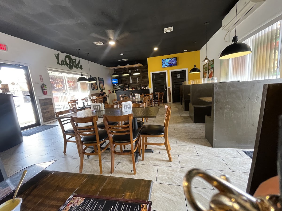 La Lola Restaurante Brownsville